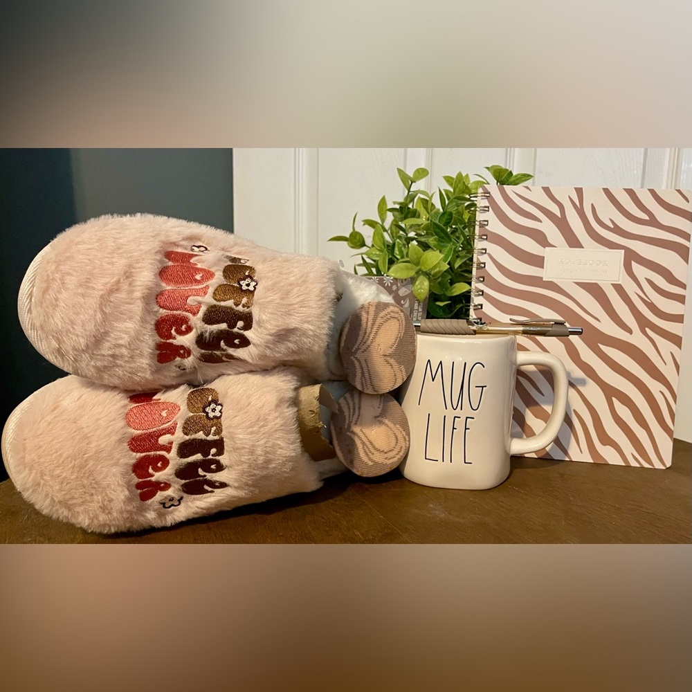 Coffee lovers bundle. 5 piece bundle. All NWOT. See all pics.